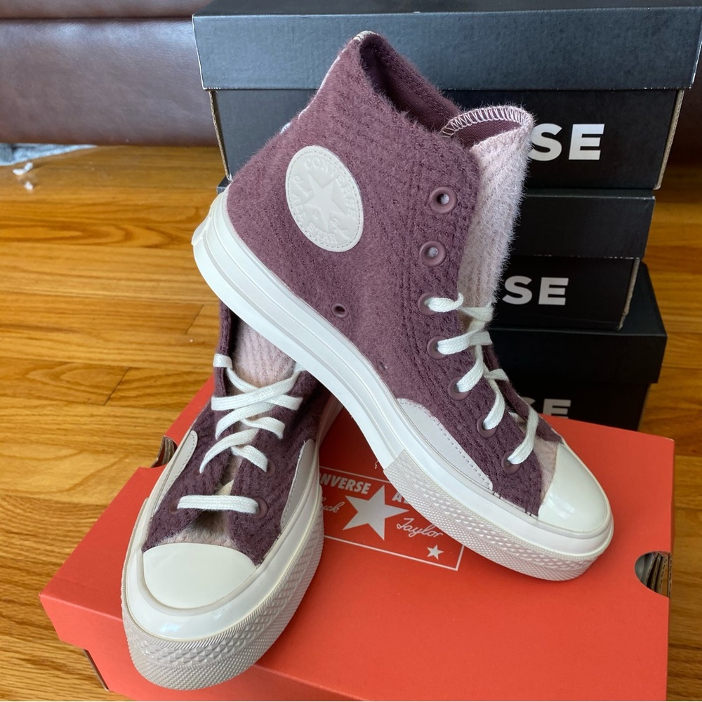 NWT Converse Chuck 70 High Top Sneakers